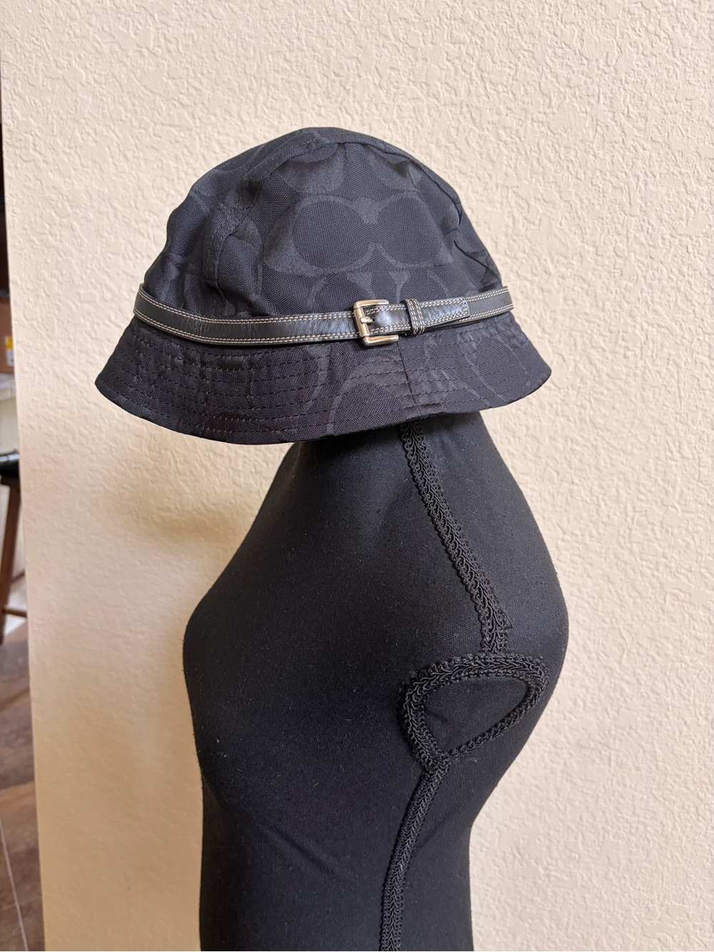 Coach Black Signature Jacquard Bucket Hat with Buckle Band Accent - Picture 6 of 6